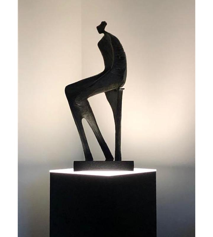 Pedestal Source - Laminate Pedestal - Art Display, Sculpture Stand, Statue  Display - 15 X 15 Top - 36 Tall (Black)