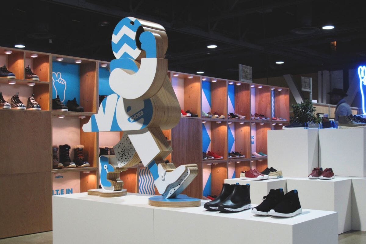 Custom Branded Retail Displays: Wraps, Decals, and Logos That Sell