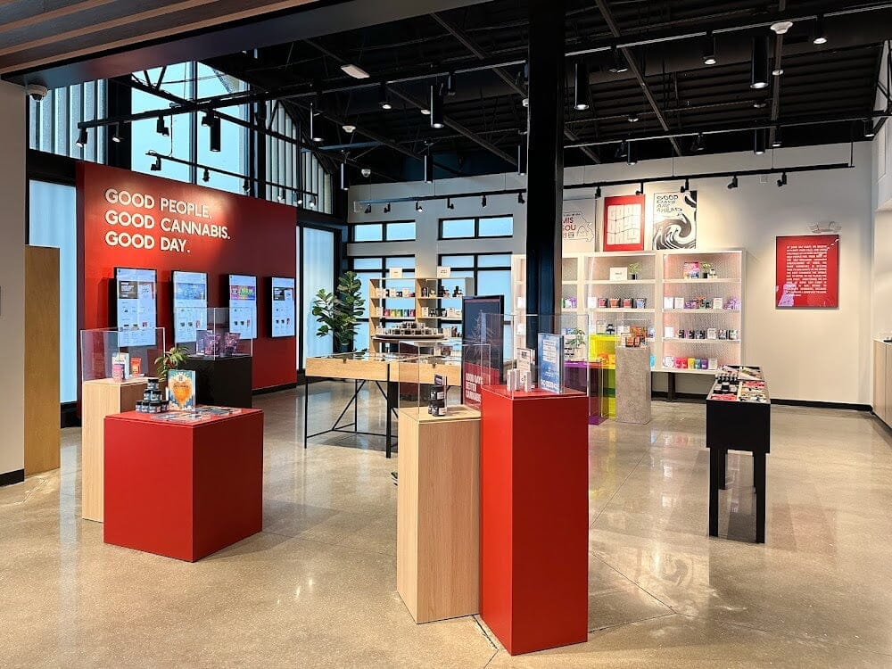 The Display Is a Stage: How Premium Retail Brands Use Custom Fixtures to Make the Product the Star