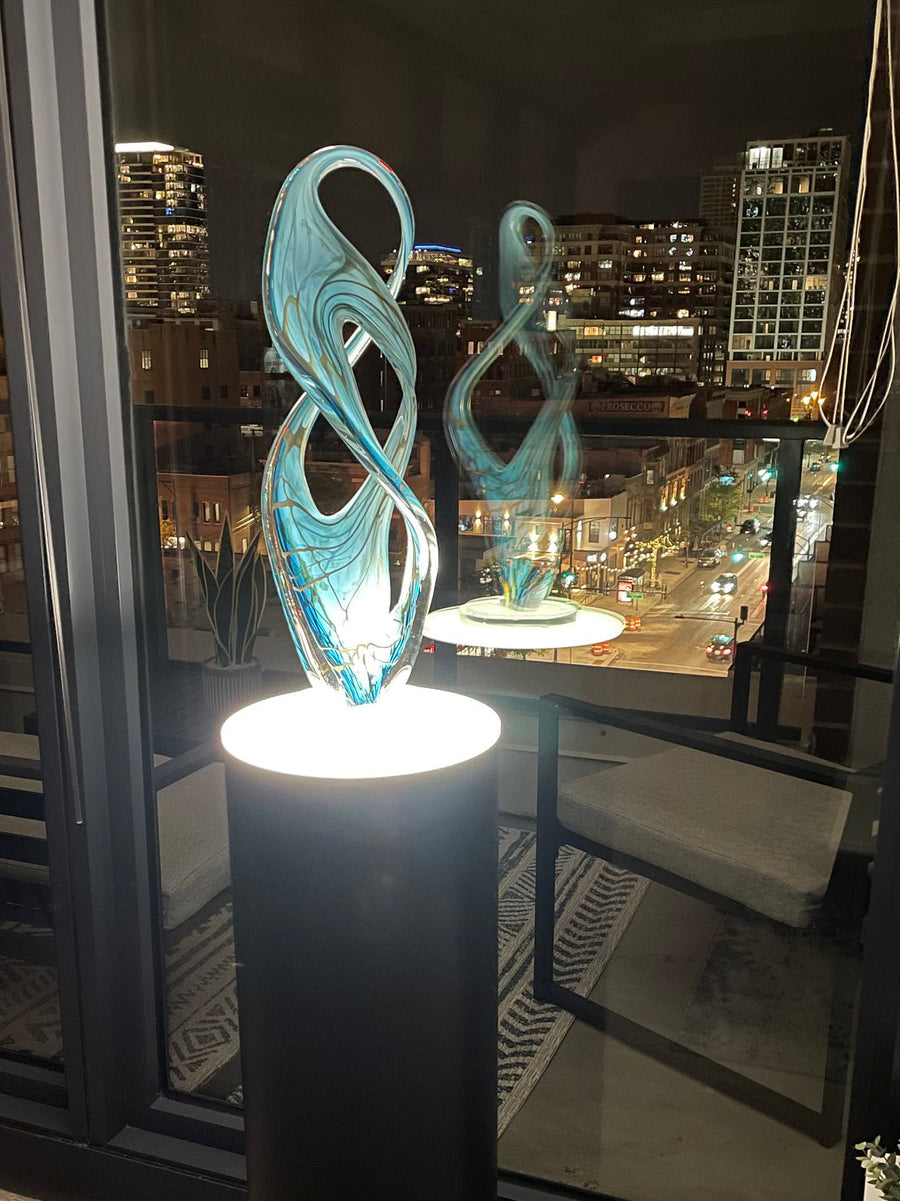 Black Laminate Cylinder Pedestal with Ambient Light – Pedestal Source