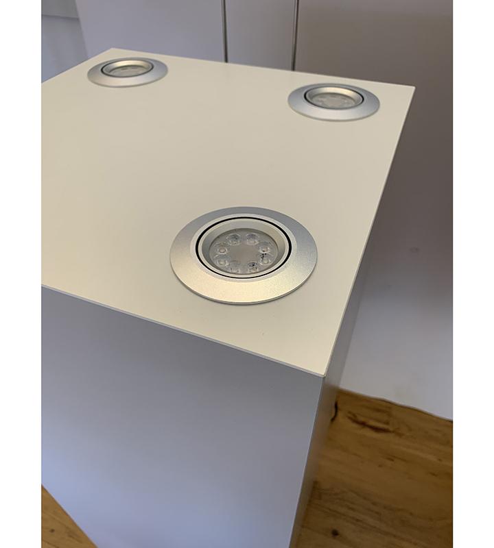 Corner Lights (requires purchase of pedestal) – Pedestal Source